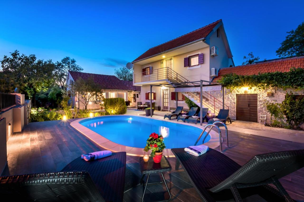 Holiday Home Rosko Skradin Exteriér fotografie