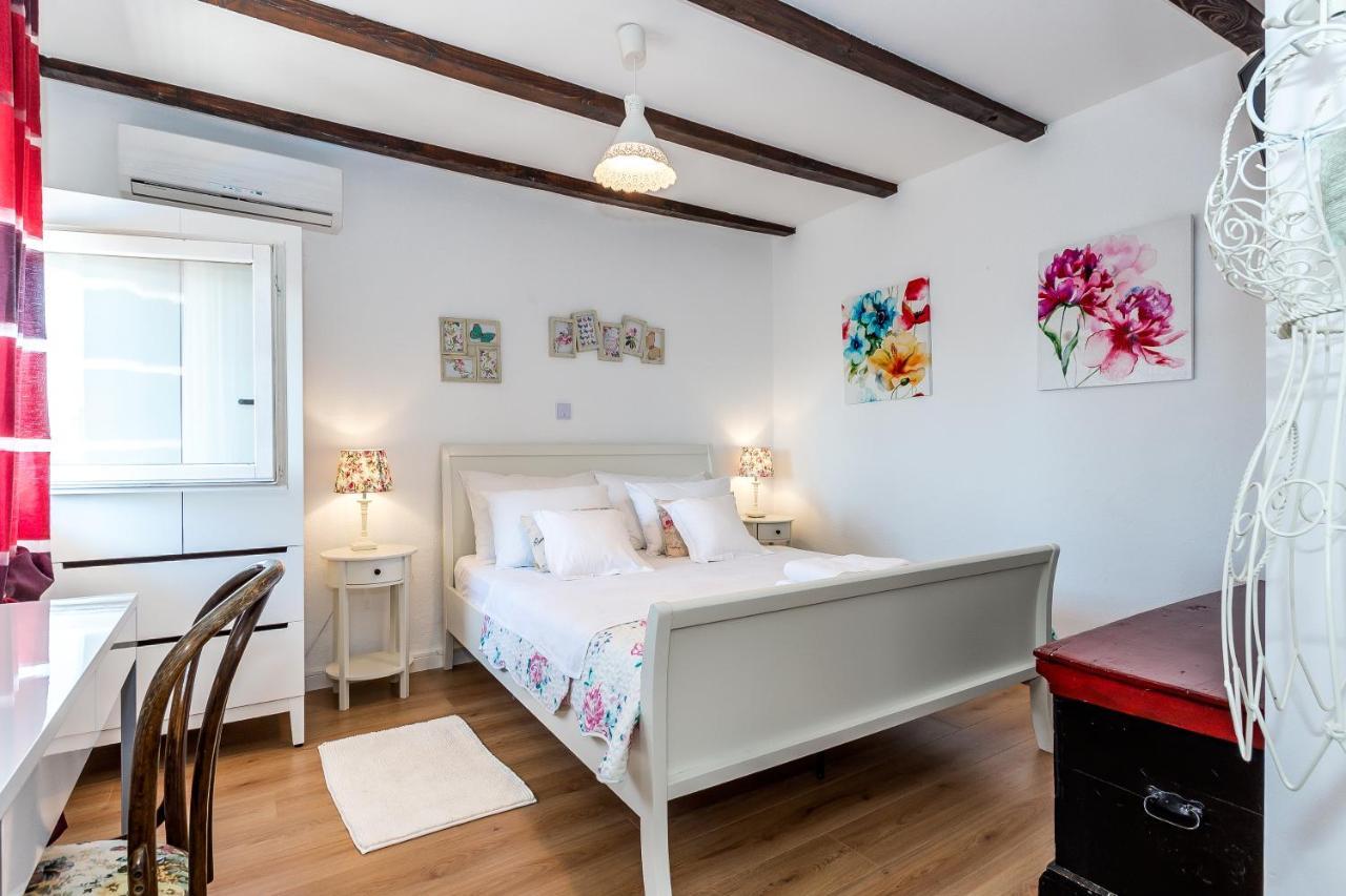 Holiday Home Rosko Skradin Exteriér fotografie