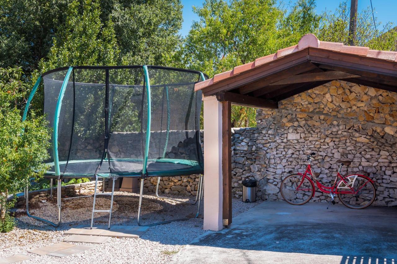 Holiday Home Rosko Skradin Exteriér fotografie