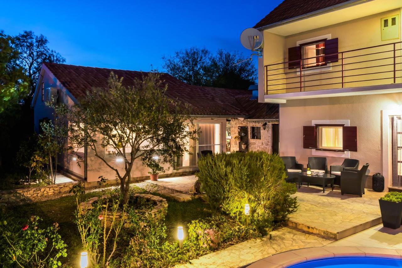 Holiday Home Rosko Skradin Exteriér fotografie